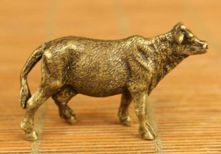 Chinese Old Bronze Hand Carved Cow Statue Netsuke Necklace Table Home Decoration