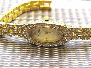 Wittnauer Longines Lady Crystal Quartz Swiss Watch Mother Of Pearl Dial