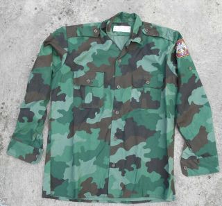 Yugoslavia / Serbia Un - Issued M93 Camouflage Army Shirt 1999 Size 40 104cm Small