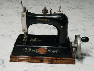 1940s Artcraft Junior Miss Metal Hand Crank Sewing Machine Toy West Haven Ct