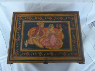 VINTAGE INDIAN MARRIAGE CHEST HANDPAINTED WITH MUGHAL FIGURES OF BRIDE & GROOM 5