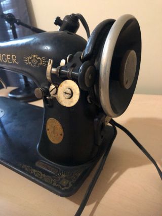 Vintage Singer Sewing Machine 3
