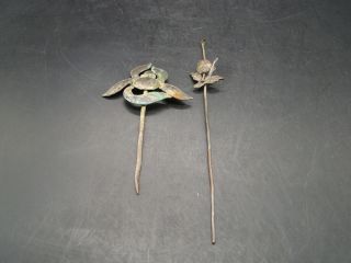 Chinese 19th Century Decorated 2 Silver Hairpins T4387