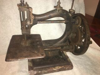 Late 1800s - Early 1900s Cast Iron Sewing Machine 3gear Hand Crank Find