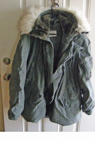 Military Extreme Cold Weather Size Large Coat Fur Hood Heavy Lining