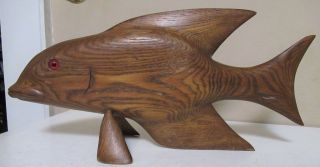 Vintage Mid - Century Golden Oak Wood Carved Fish Nautical Beach Fishing Statue