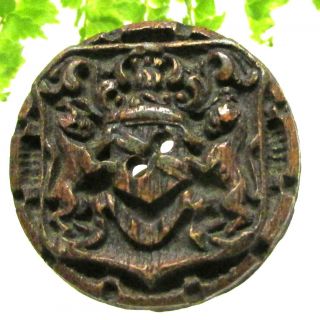 Unusual Vtg Syroco Burwood Button Crest With Lions C146