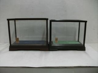 2 Glass Cases (display Cases) Of The Wooden Frame.  Japanese Antique.