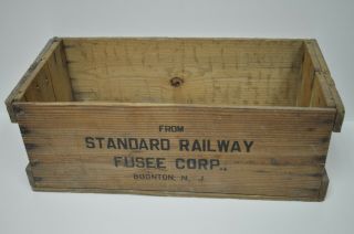 Vintage Railway Explosives Fusee Corp,  Boonton,  N.  J.  Wooden Box