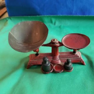 Antique Cast Iron Arcade Toy Scale W/ Weights,  Weigh Pan & Paint Nr
