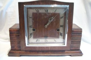 Vintage Oak Cased Smiths Enfield Mantle Clock With Westminster Chimes.