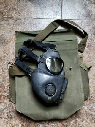 Vintage Us Military Army M17 Chemical Biological Gas Mask With Carrying Case