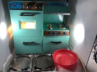 Rare Vintage Betty Crocker Easy Bake Oven 1960 