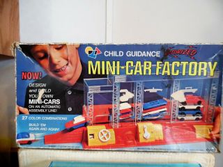 1960s MINI CAR FACTORY Child Guidance Motorized {WORKS} Assembly Line Toy Rare 2