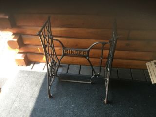 Vintage Cast Iron Singer Treadle Sewing Machine Base Table Legs Stand 1920’s