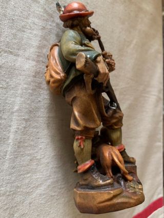 Oberammergau W.  u.  M.  Heinzeller carved wood Hunter With Dog Vintage Black Forest 4