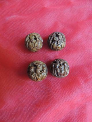 Vintage Chinese Finely Carved Wood Figurative People Animals Beads