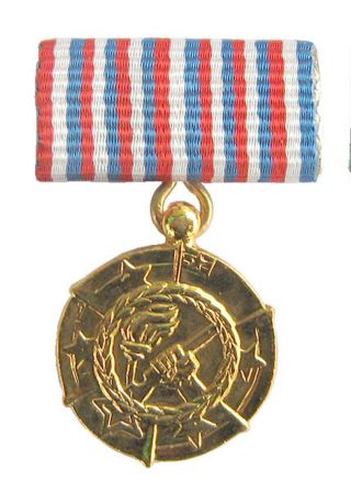 Sfrj Yugoslavia - Miniature - " 30 Years Of Victory Over Fascism " Medal