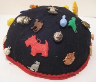 Old Wool Childs Beanie Cap / Hat W/ 25 Gumball Charms - Dick Tracy,  Lead Cat
