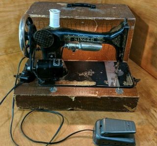 Antique Portable Singer Sewing Machine Serial 14991645