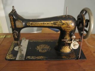 ANTIQUE SINGER SEWING MACHINE FROM 1901 - IN OAK CABINET - FOR PICK UP ONLY 2