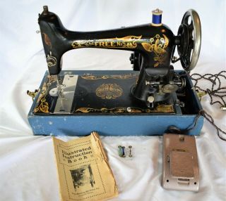 Antique " The " No.  5 Electrified Treadle Sewing Machine W/ Peacock In Case