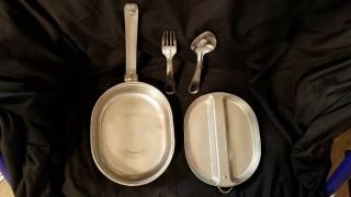 " Vintage ",  Mess Kit Us Gi Military Issue Camping Wyott With Fork & Spoon