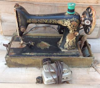 Vintage 1910 Singer Sewing Machine Model 15