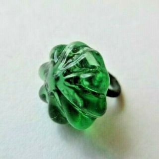 Splendid Antique Vtg Diminutive Emerald Green Glass Charmstring Button 3/8 " (r)