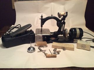 Vintage Antique Wilcox Willcox & Gibbs Sewing Machine W/ Pedal And Accessories