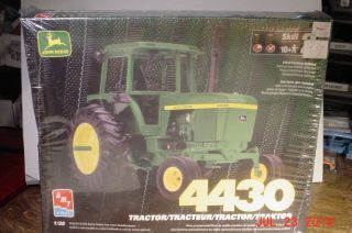 Amt John Deere 4430 1/25 Scale Factory Tractor Model Kit 15006