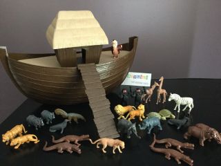 Vtg Arco Noah’s Ark & 26 Animals Noah Figure Laramie Plastic Hong Kong Toys