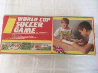 Vintage 1986 Hong Kong Toy Centre Ltd World Cup Soccer Game Boxed (football)