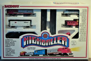 Bachmann Highballer Train Set - N Scale - Santa Fe Engine,  3 Cars & Track