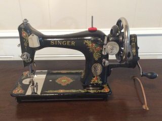 1924 Singer Hand Crank Sewing Machine Model 128 - 3