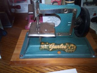 Vintage Gateway Engineering Co.  Sewing Machine Mini Junior Model Last Chance