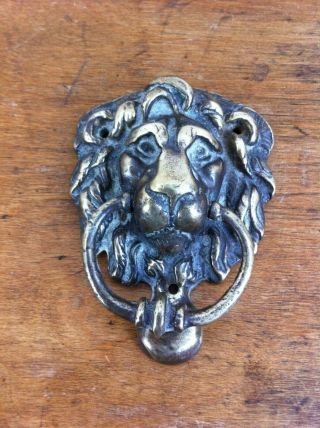 Decorative Good Quality Antique Brass Lions Head Door Knocker 4.  5 By 3.  4 Inches