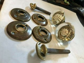 2 ANTIQUE BRASS & GLASS CLOSET DOOR KNOBS WITH ROD SHAFT SPINDLE & INSIDE KNOB 5