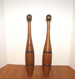 Pair 19thc 1 Lb.  Antique Jugglers Clubs Made From Maple/hand - Painted & Incised