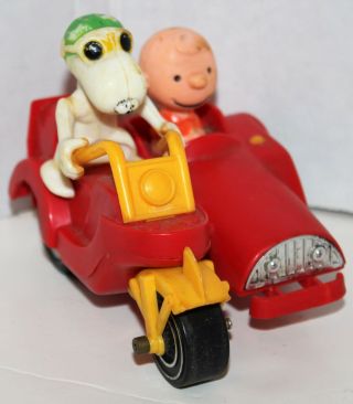 Vintage Aviva Peanuts Snoopy Motorcyle Charlie Brown Side Car Friction Toy Rare