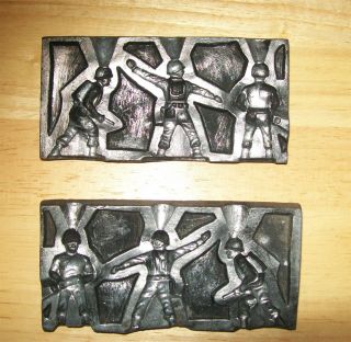 Ww2 - Vintage Lead Mold - With 3 Soldiers - One With Hand Grenade