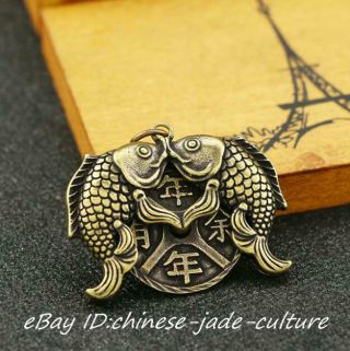 Old China Copper Bronze Carved Fengshui 2 Fish Coin Wealth Pendant 年年有余 Necklace