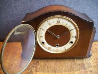 Antique 1930 ' s Bentima Oak Mantel Clock with Westminster Chimes (Pendulum Time) 2