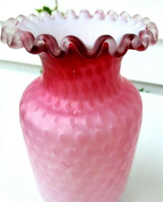 PAIR VICTORIAN PINK SATIN GLASS RUFFLED QUILTED VASES 2