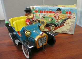 Vintage Tn Made In Japan Tin Litho Battery Operated Old Fashioned Car & Box