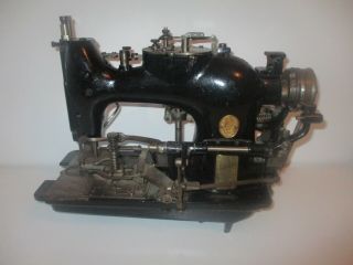 SINGER 71 - 30 Buttonhole sewing machine 1910 for restoration 2