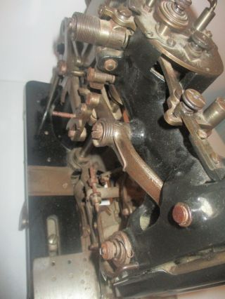 SINGER 71 - 30 Buttonhole sewing machine 1910 for restoration 9