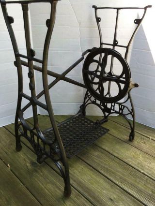 Antique White Usa Treadle Sewing Machine Cast Iron Base Stand Table Shabby Chic