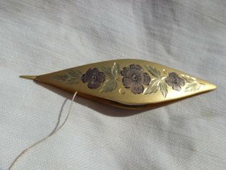 ANTIQUE VICTORIAN ENGRAVED ETCHED FLOWERS GOLD FILLED SEWING TATTING SHUTTLE 2