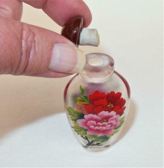 Vintage Reverse Painted CHINESE GLASS SNUFF BOTTLE Floral Design on Both Sides 3